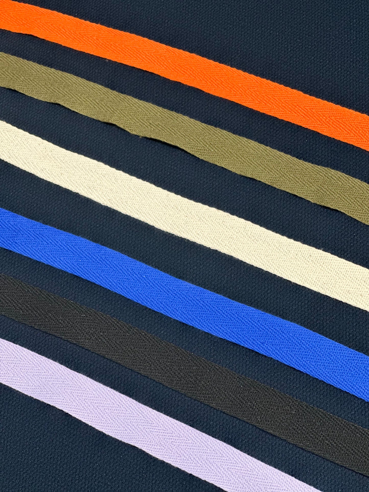 island boi Auntie Can Dogswear black with piping